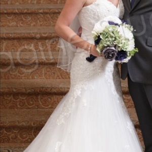 Size 6 Sophia Tolli mermaid fit wedding dress